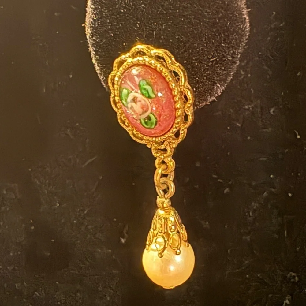 Vintage Avon Gold and Pink Drop Earrings with Green Accents - Picture 8 of 9